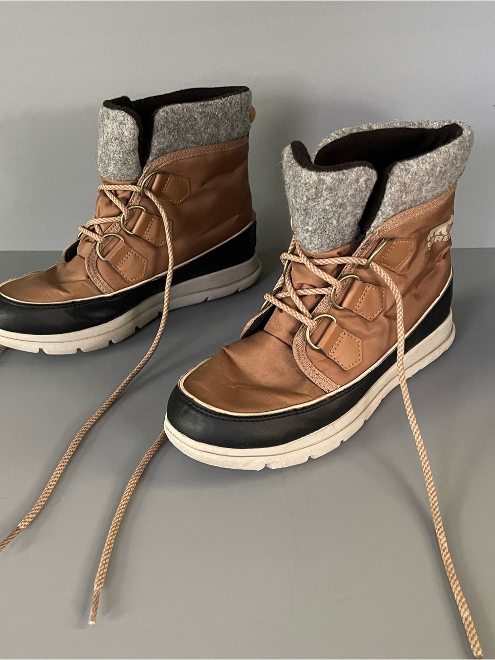 Sorel Explorer Carnival Waterproof Winter Boot Brown 7.5 Urban Outfitters Hiking